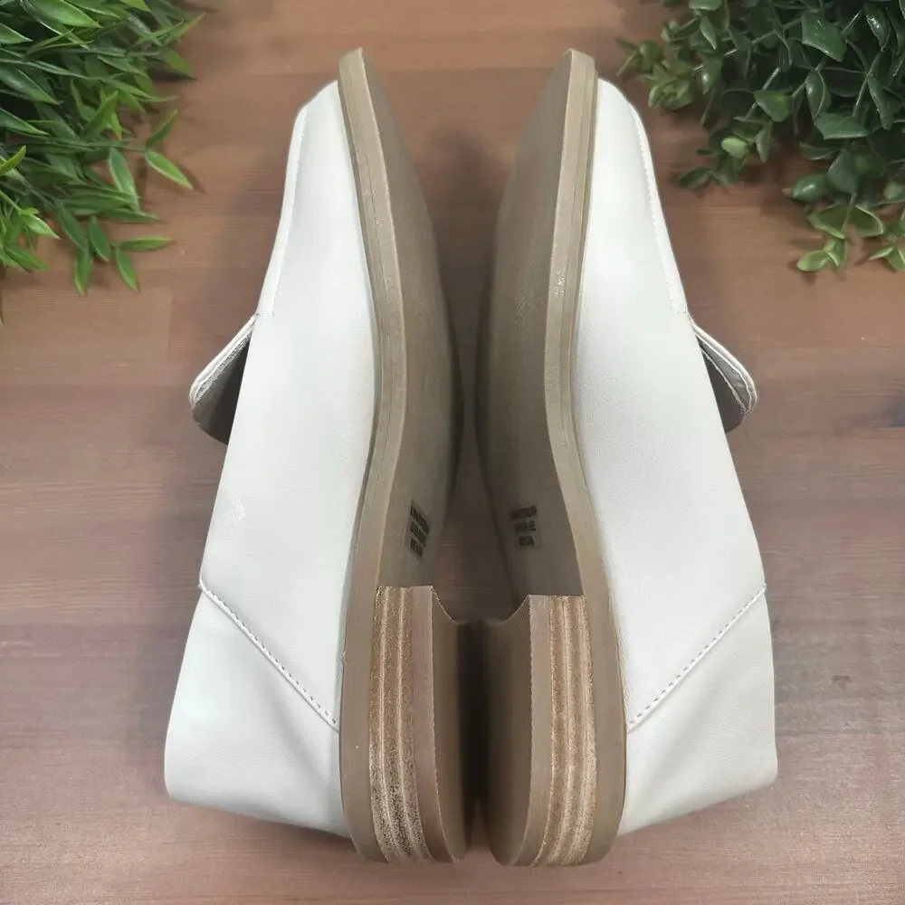 NWOT‎ DV By Dolce Vita Women's Flirty Ivory Loafers Size 6.5